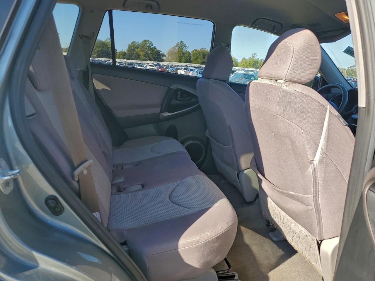 2006 TOYOTA RAV4 photo 11