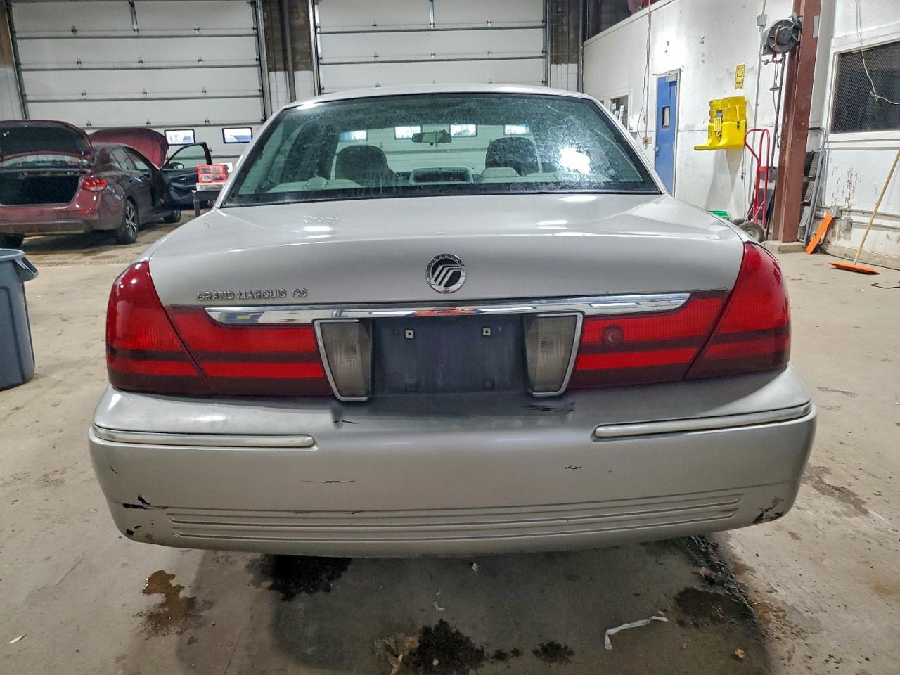 2003 MERCURY GRAND MARQUIS GS photo 6