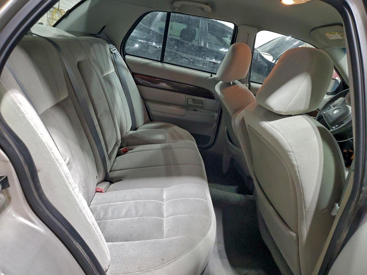 2003 MERCURY GRAND MARQUIS GS photo 10