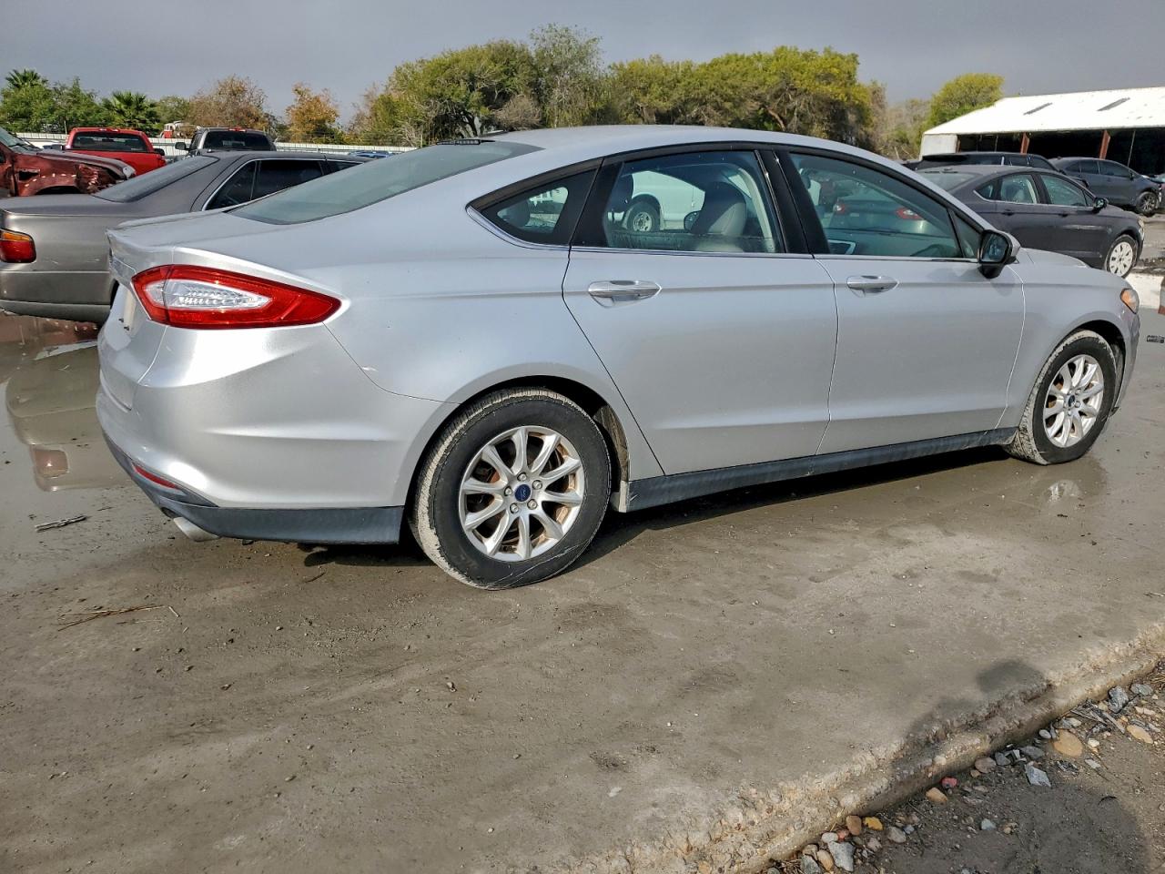 2016 FORD FUSION S photo 3