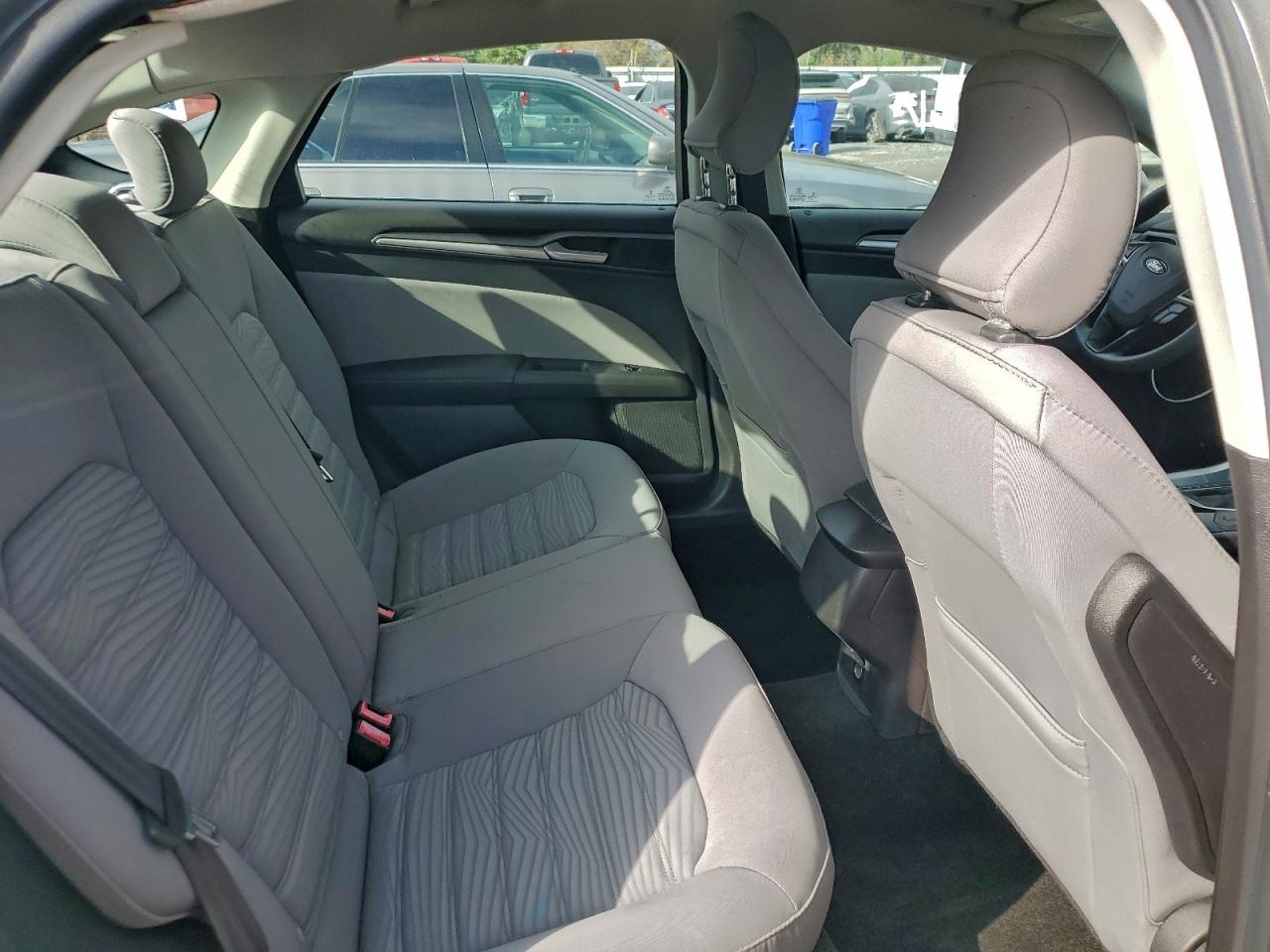 2016 FORD FUSION S photo 10