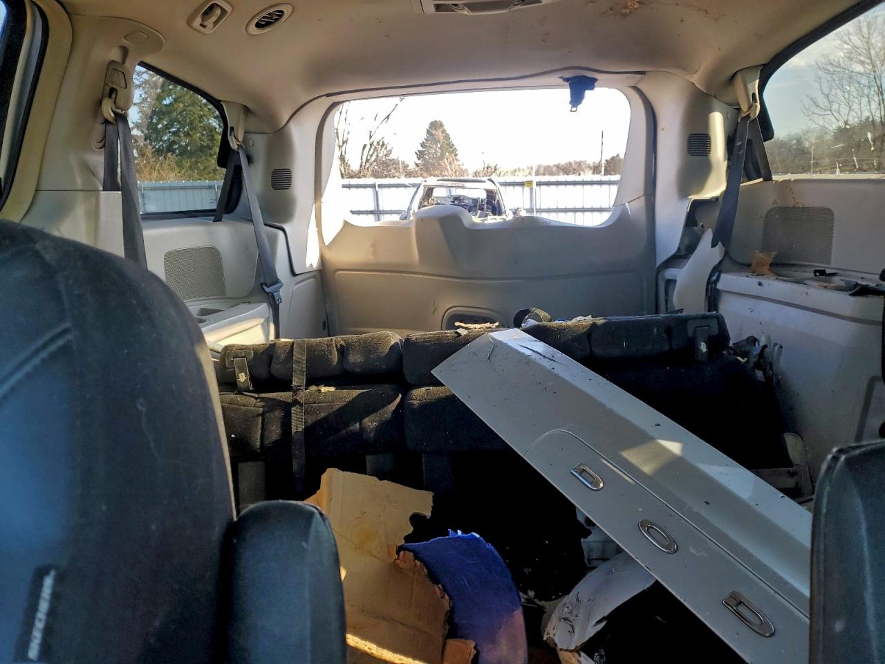 2012 DODGE GRAND CARAVAN CREW photo 10