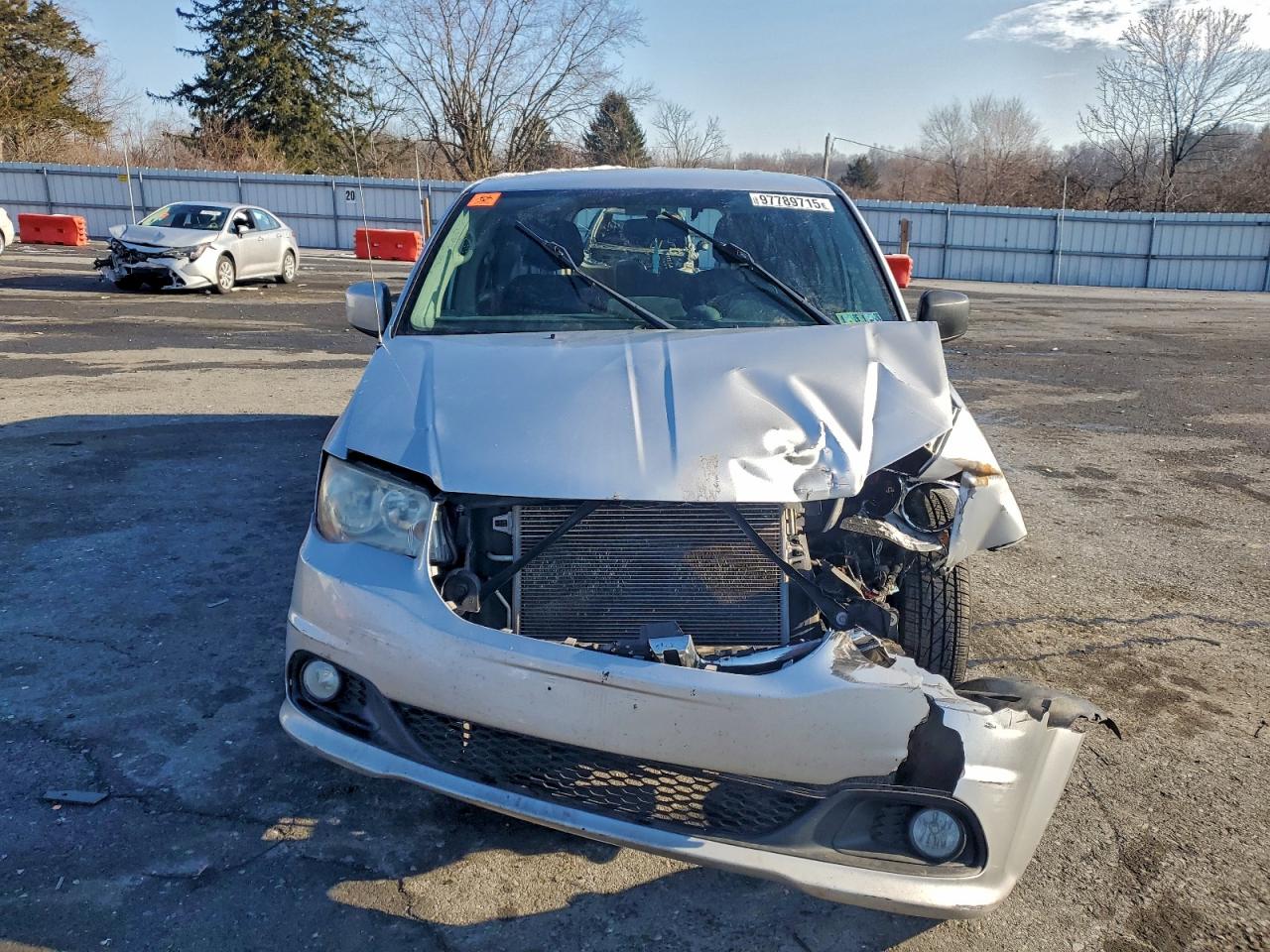 2012 DODGE GRAND CARAVAN CREW photo 5