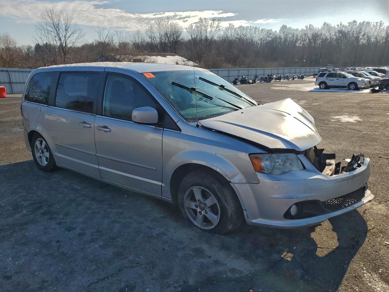 2012 DODGE GRAND CARAVAN CREW photo 4