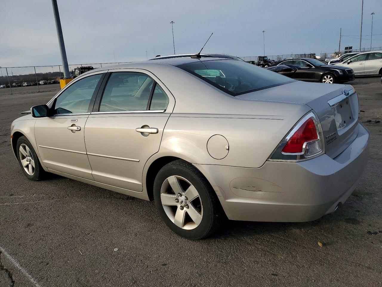 2008 FORD FUSION SEL photo 2
