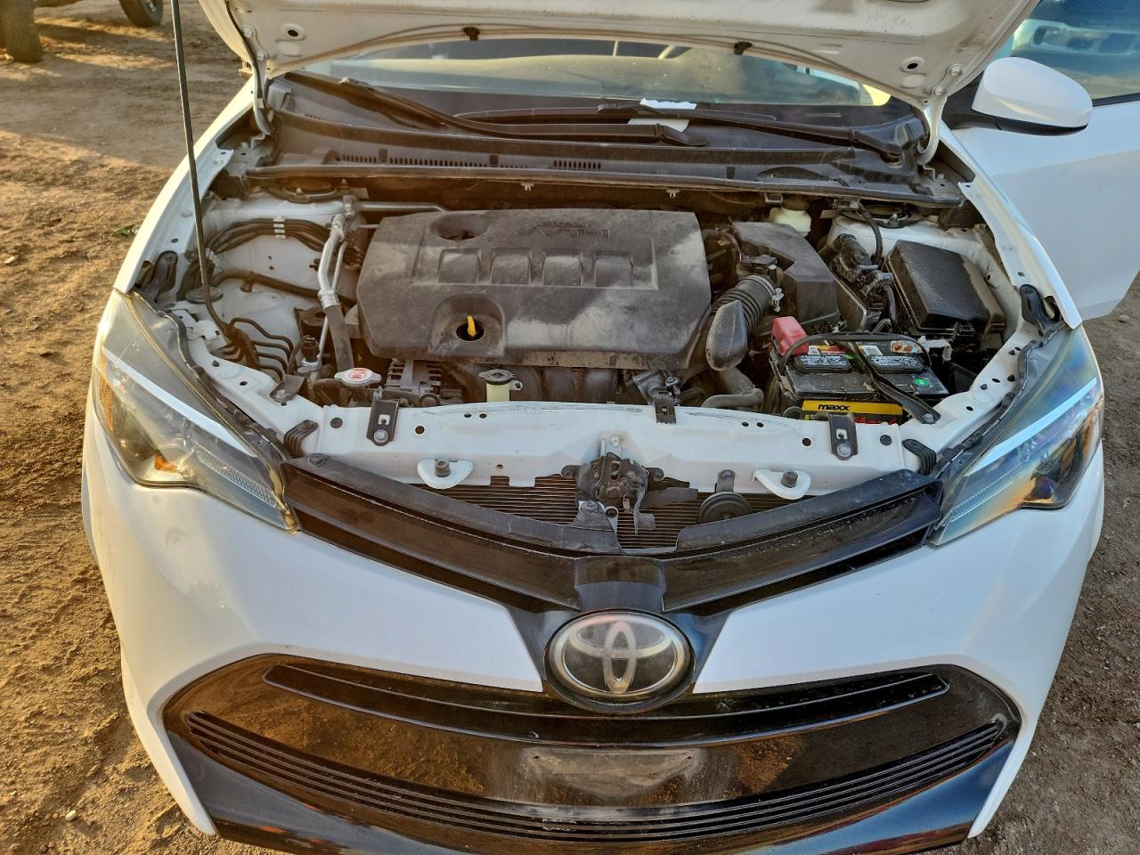 2018 TOYOTA COROLLA L photo 11