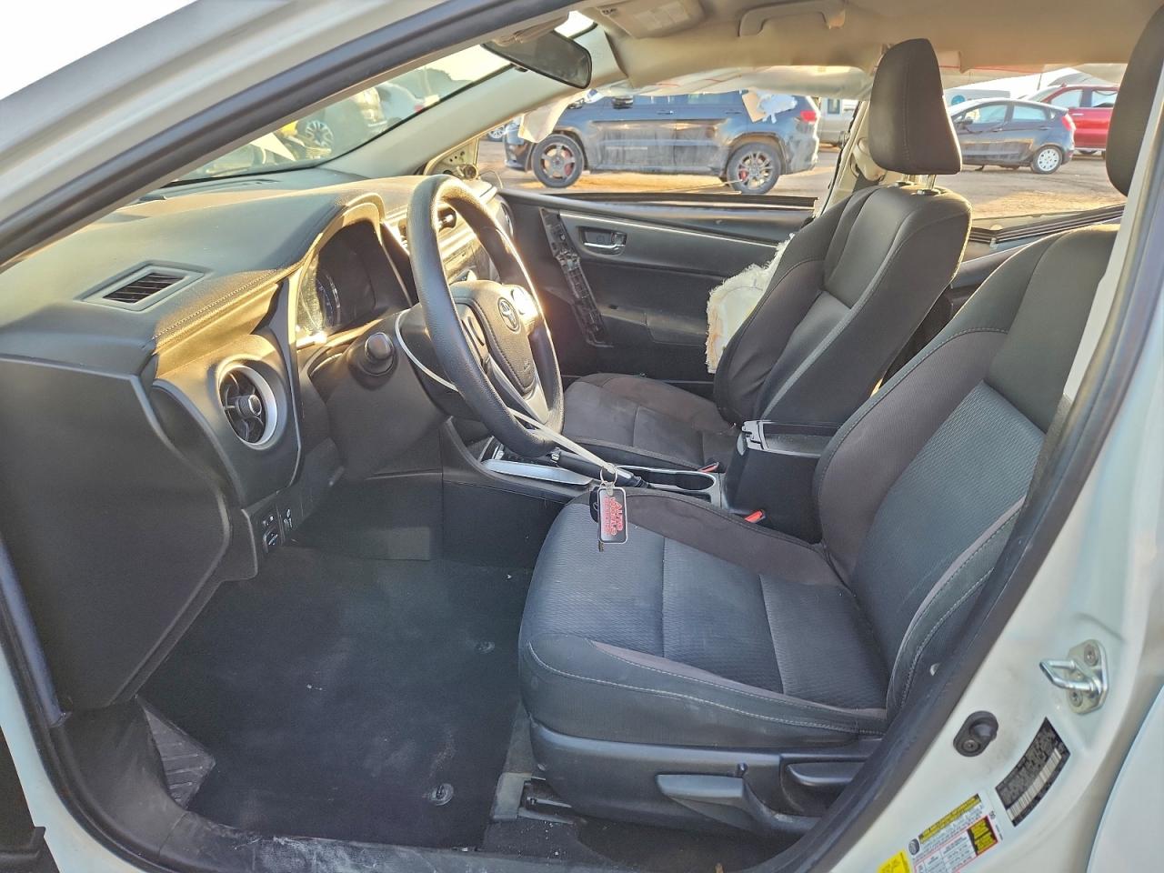 2018 TOYOTA COROLLA L photo 7