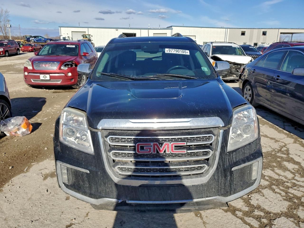 2017 GMC TERRAIN SLT photo 5