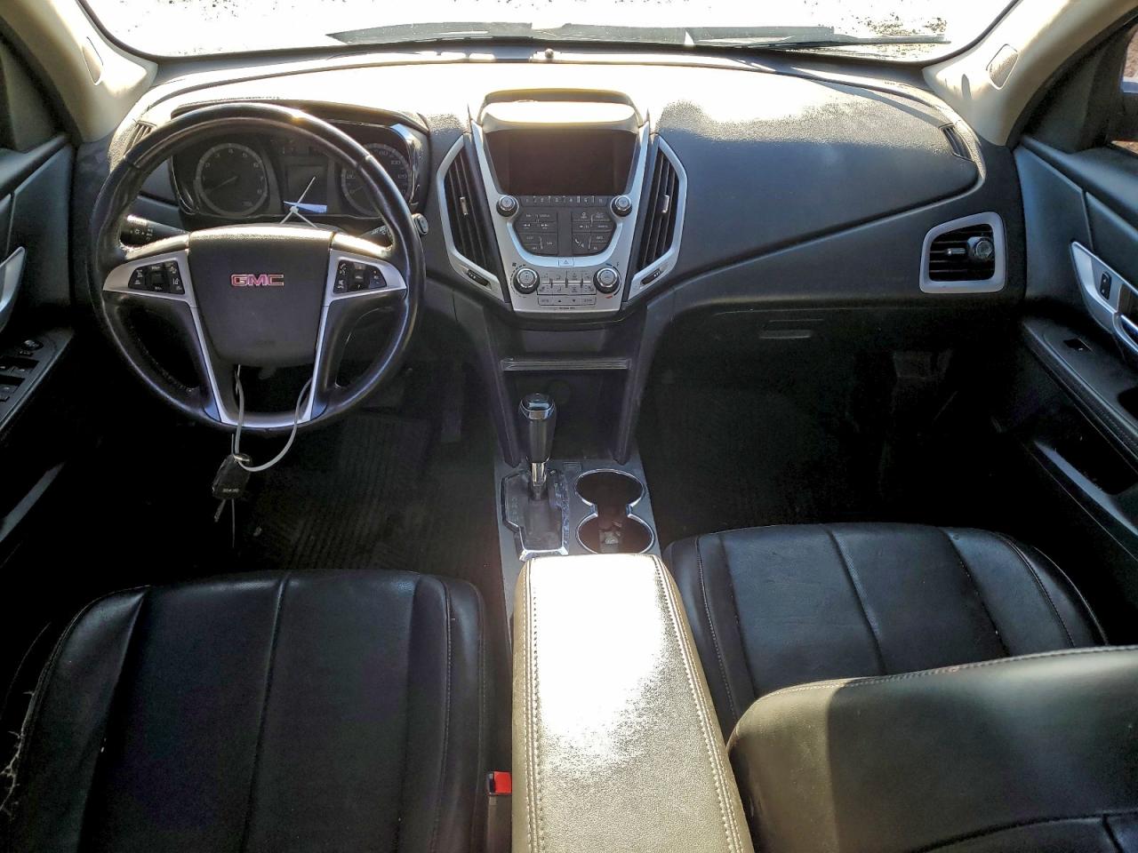 2017 GMC TERRAIN SLT photo 8