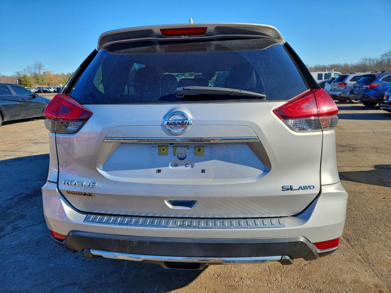 2017 NISSAN ROGUE S photo 11