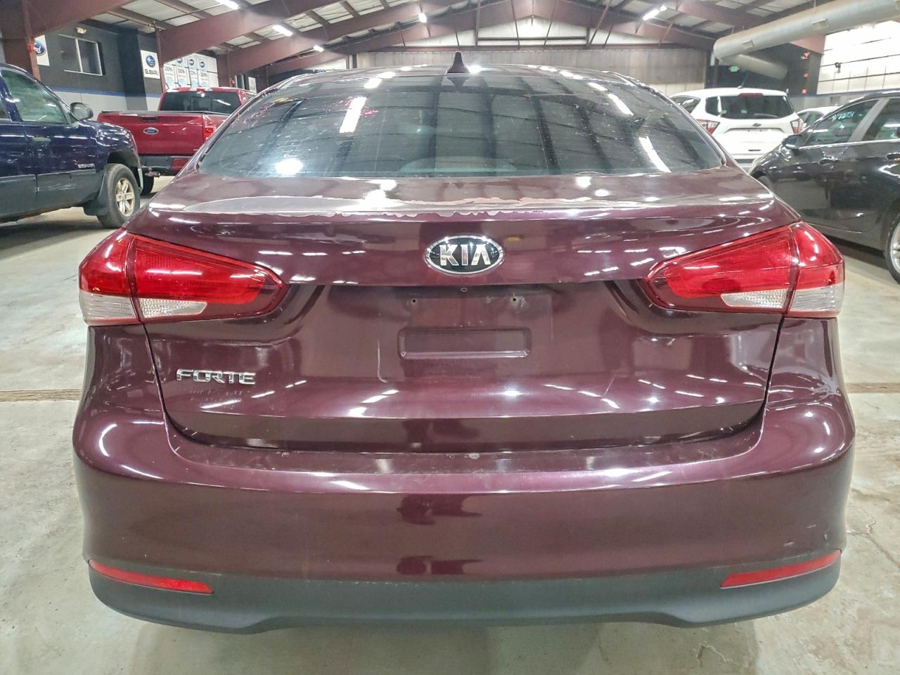 2017 KIA FORTE LX photo 6