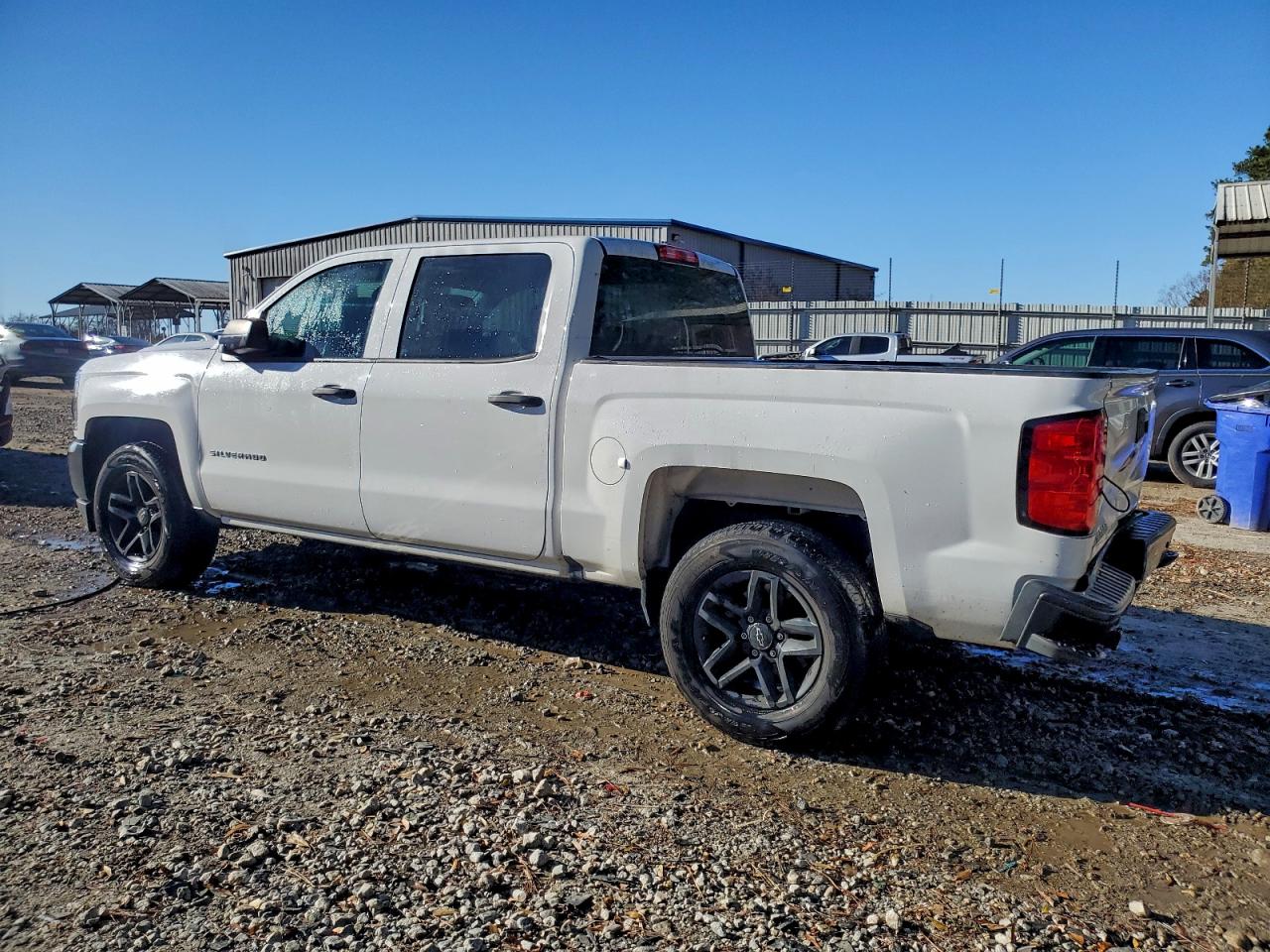 2018 CHEVROLET SILVERADO C1500 photo 2