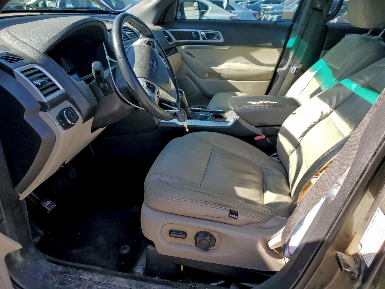2015 FORD EXPLORER XLT photo 7