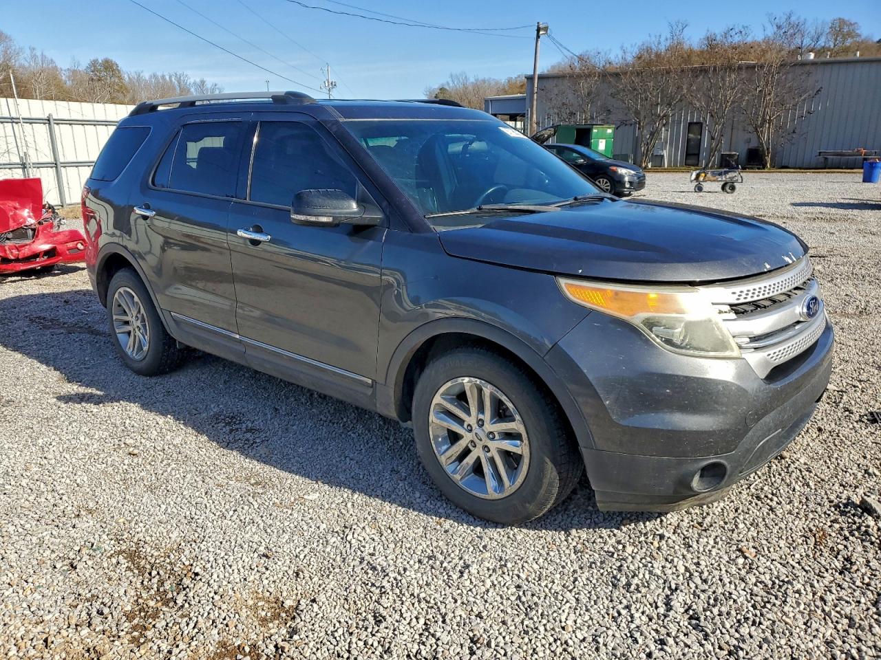 2015 FORD EXPLORER XLT photo 4