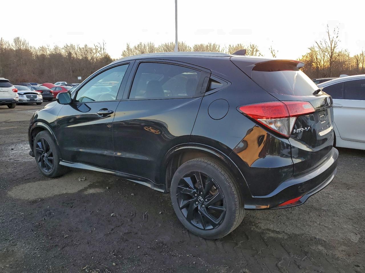2021 HONDA HR-V SPORT photo 2