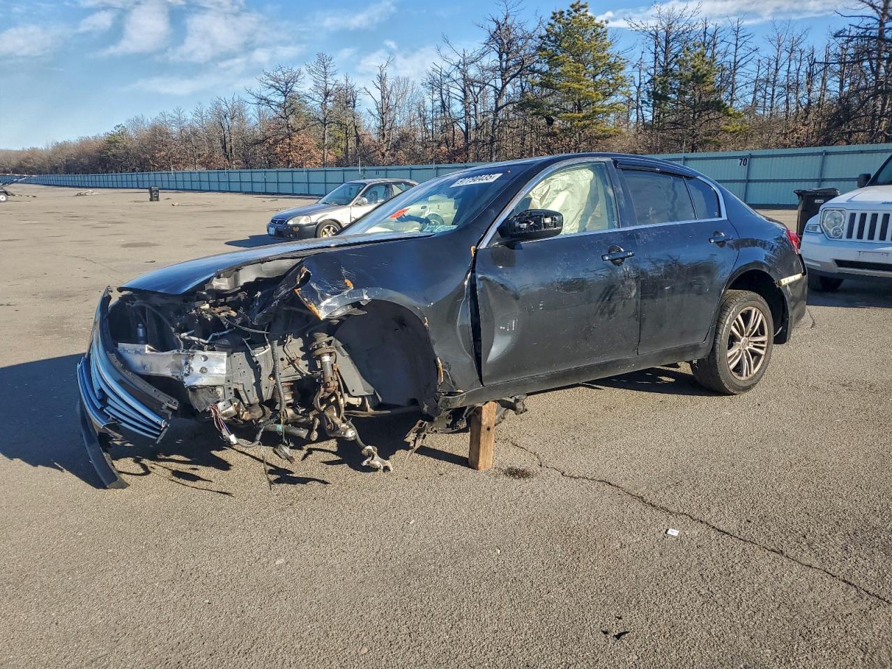2013 INFINITI G37