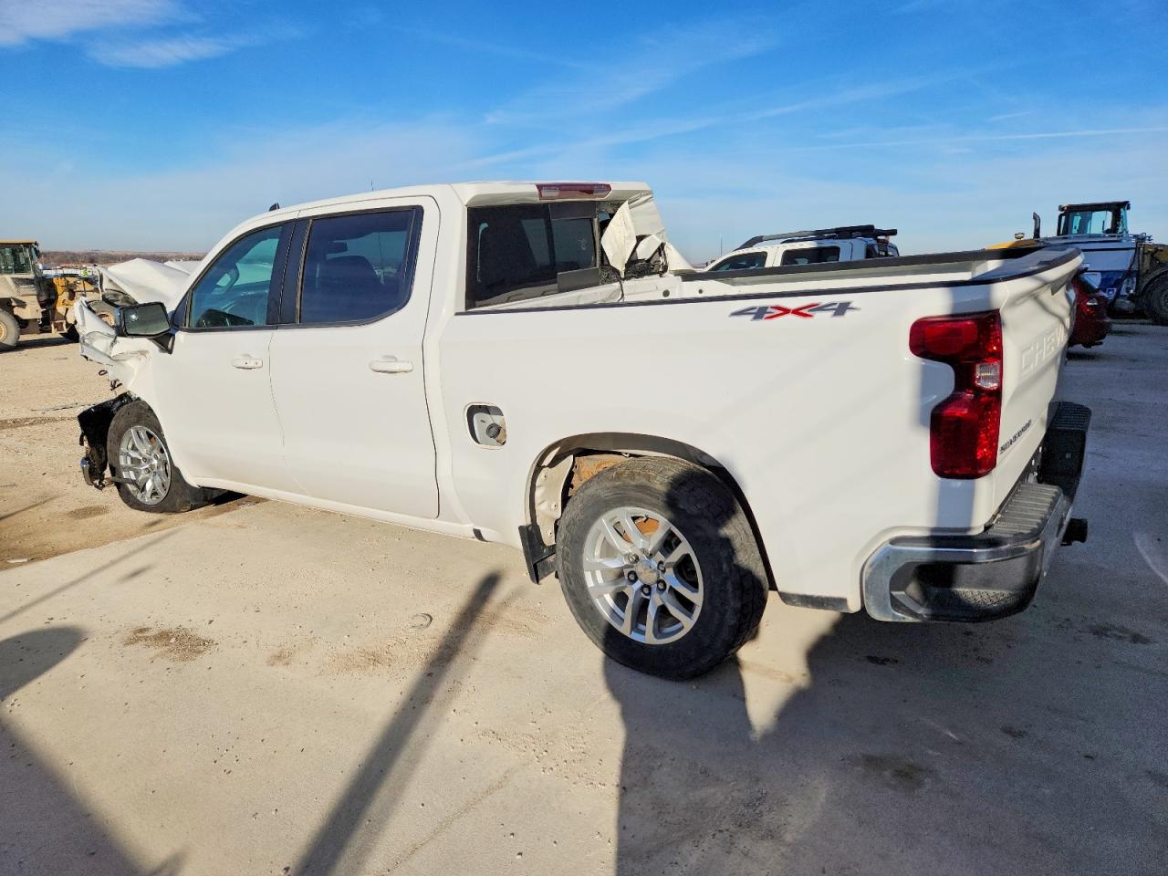 2020 CHEVROLET SILVERADO K1500 LT photo 4