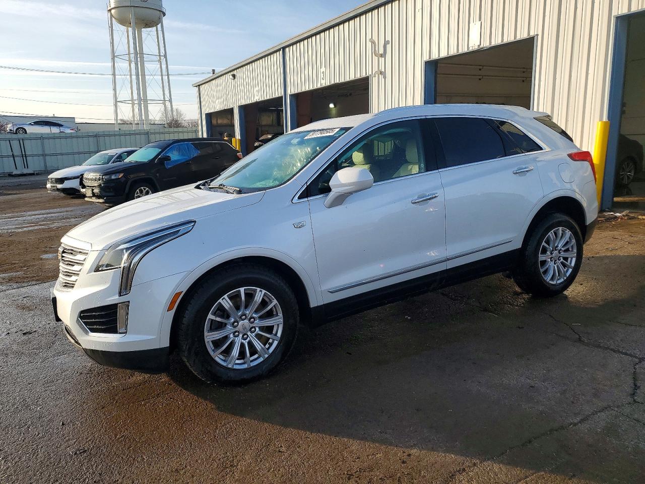 2017 CADILLAC XT5