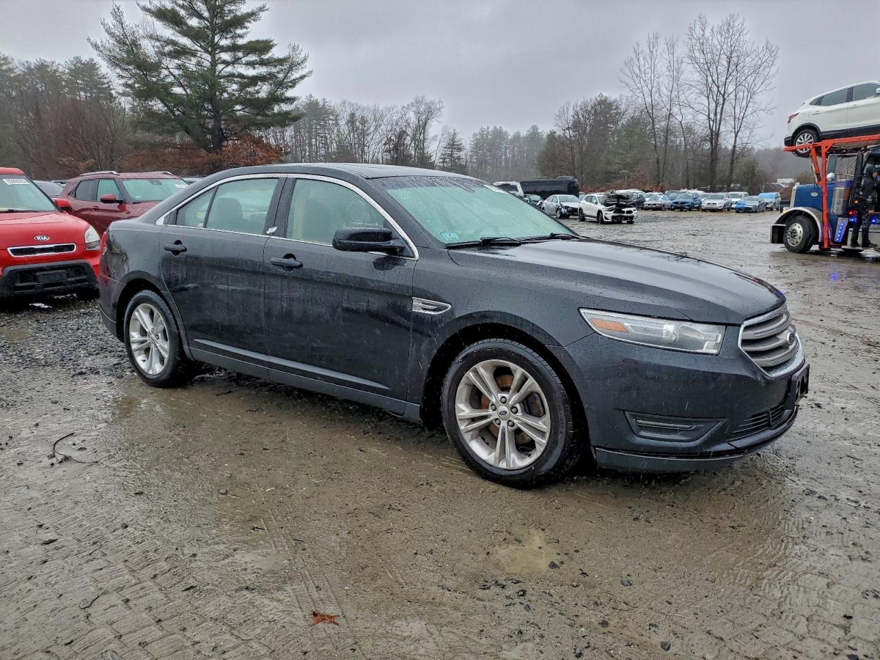 2014 FORD TAURUS SEL photo 4
