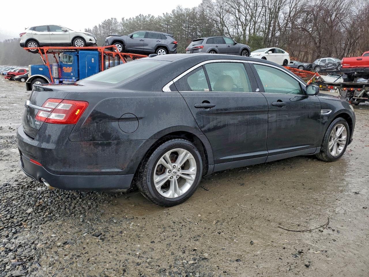 2014 FORD TAURUS SEL photo 3