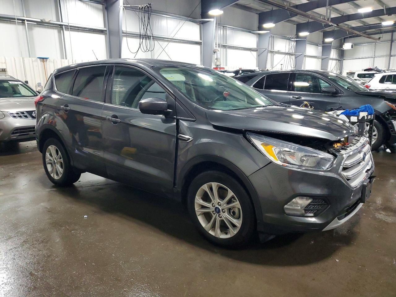 2019 FORD ESCAPE SE photo 4