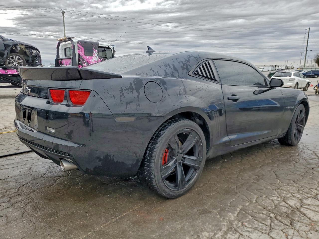 2011 CHEVROLET CAMARO LS photo 3