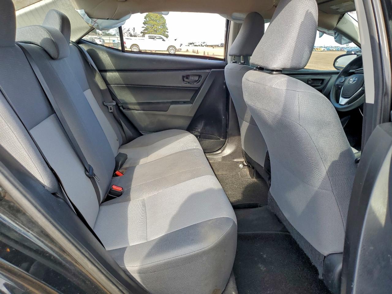 2017 TOYOTA COROLLA L photo 10