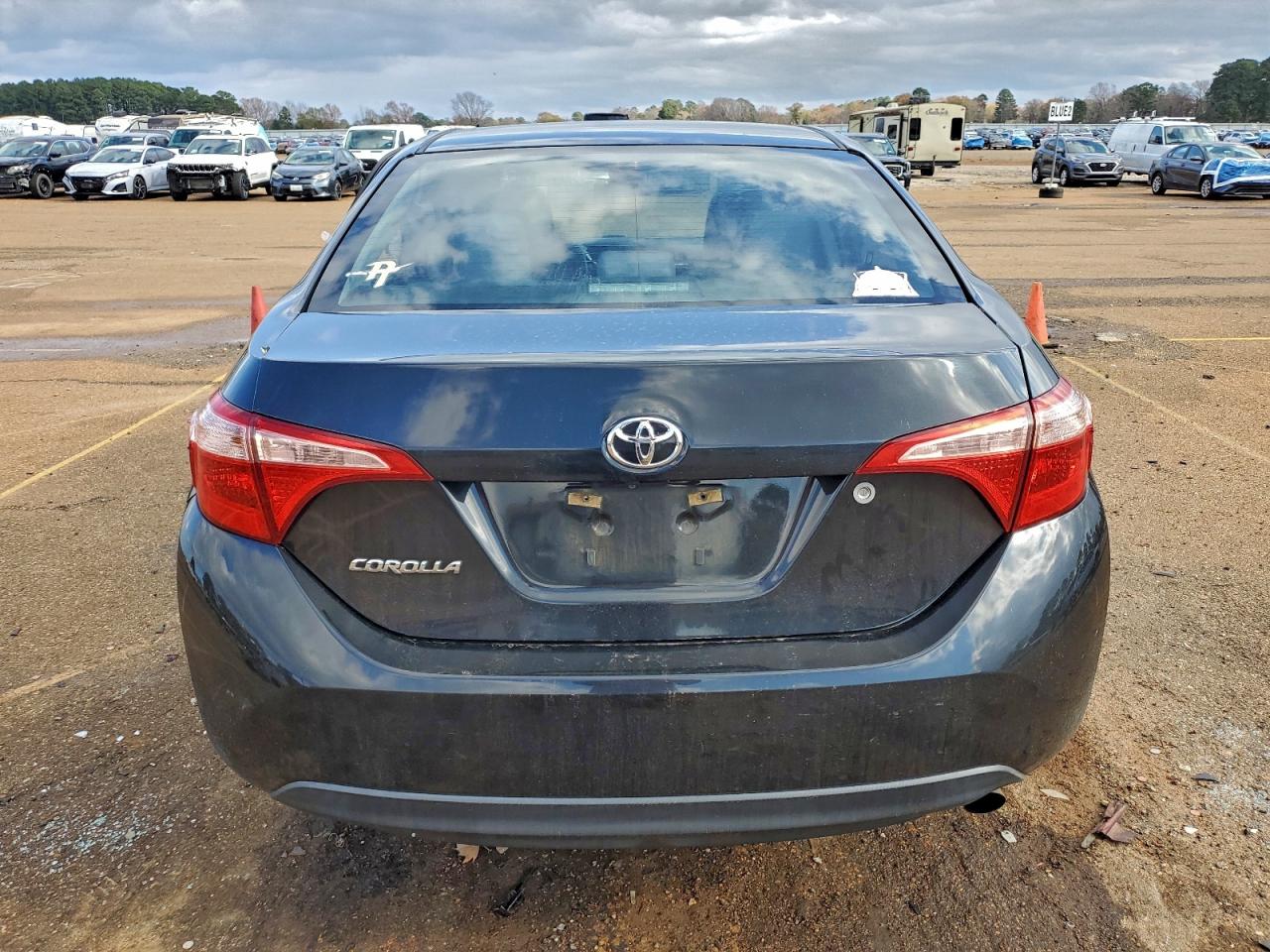 2017 TOYOTA COROLLA L photo 6
