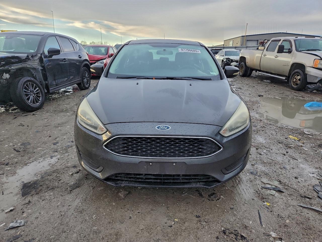 2015 FORD FOCUS SE photo 5
