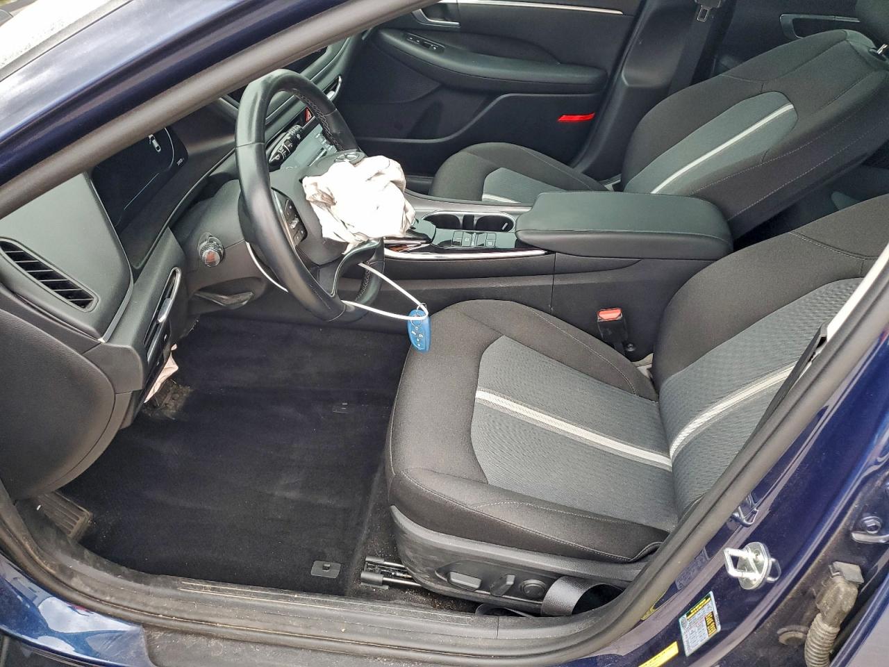 2020 HYUNDAI SONATA SEL photo 7