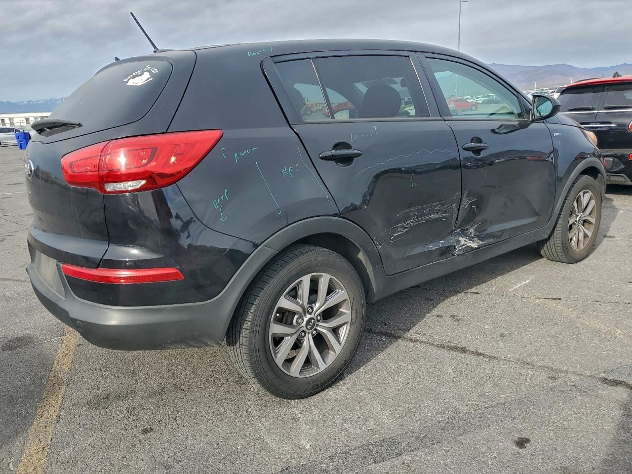 2016 KIA SPORTAGE LX photo 3