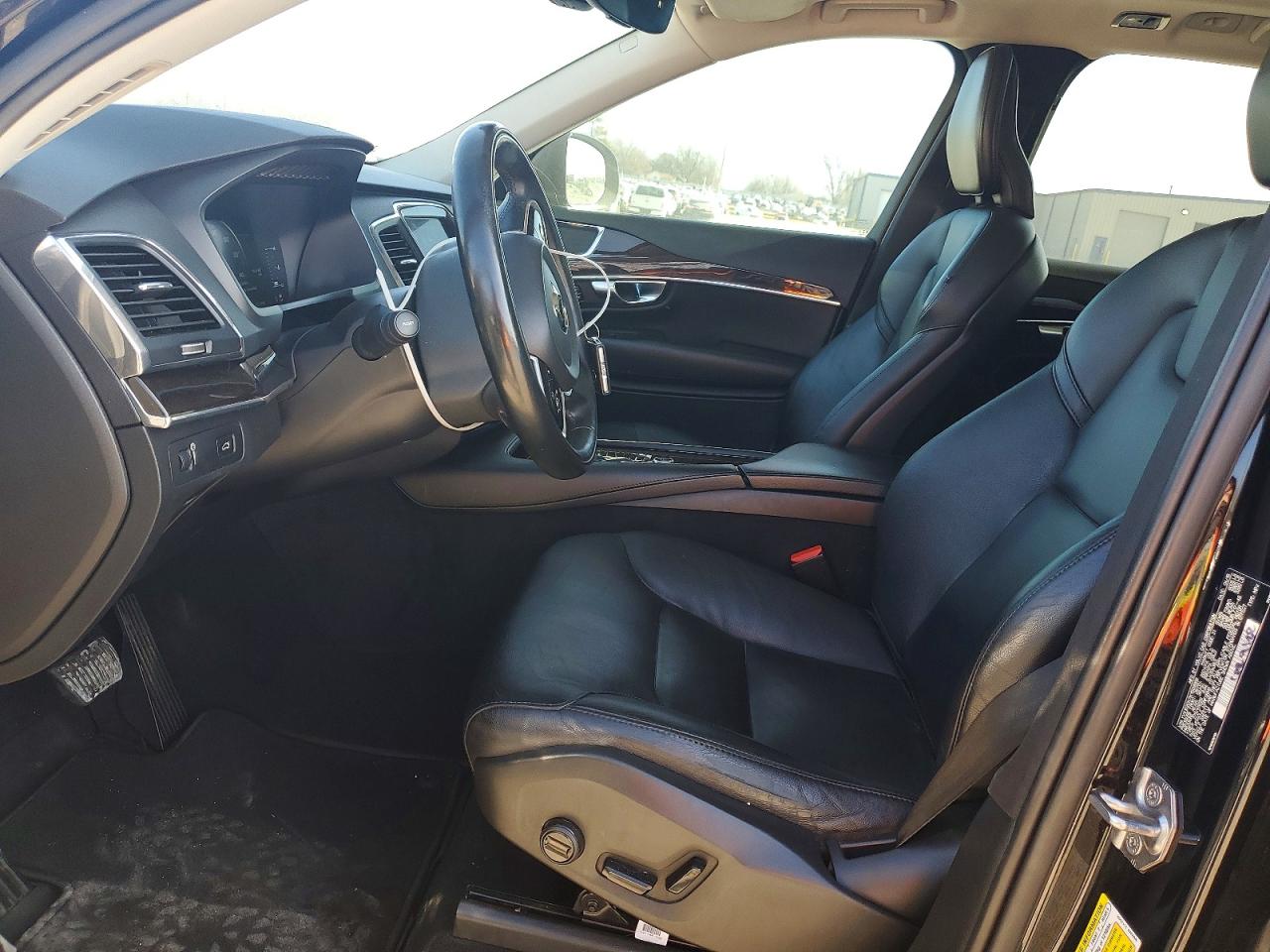 2019 VOLVO XC90 T5 MOMENTUM photo 7