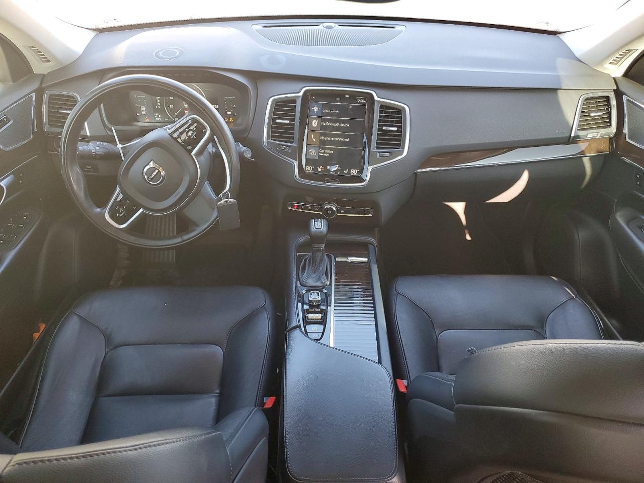 2019 VOLVO XC90 T5 MOMENTUM photo 8