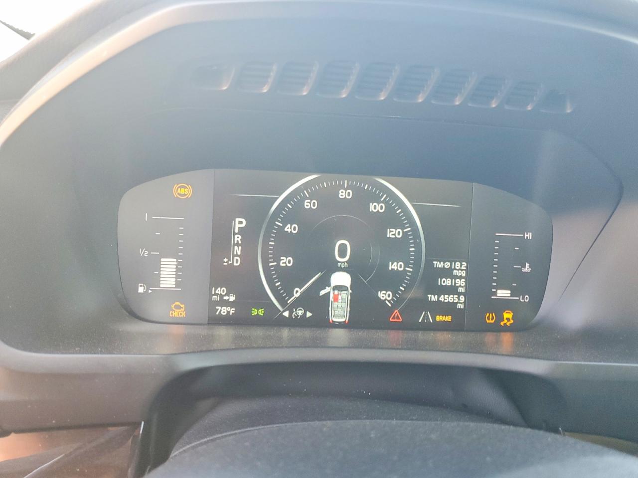 2019 VOLVO XC90 T5 MOMENTUM photo 9
