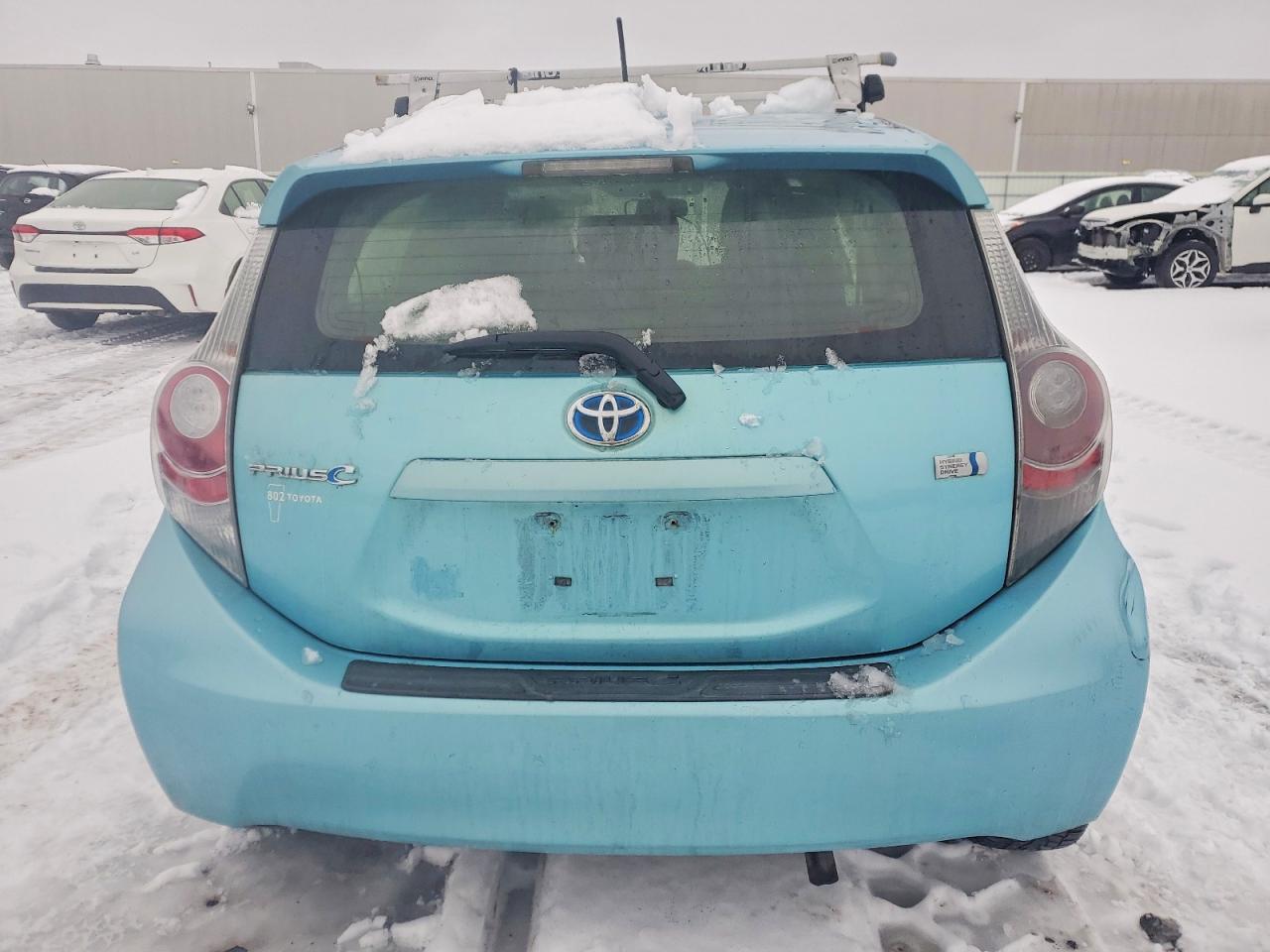 2013 TOYOTA PRIUS C photo 11