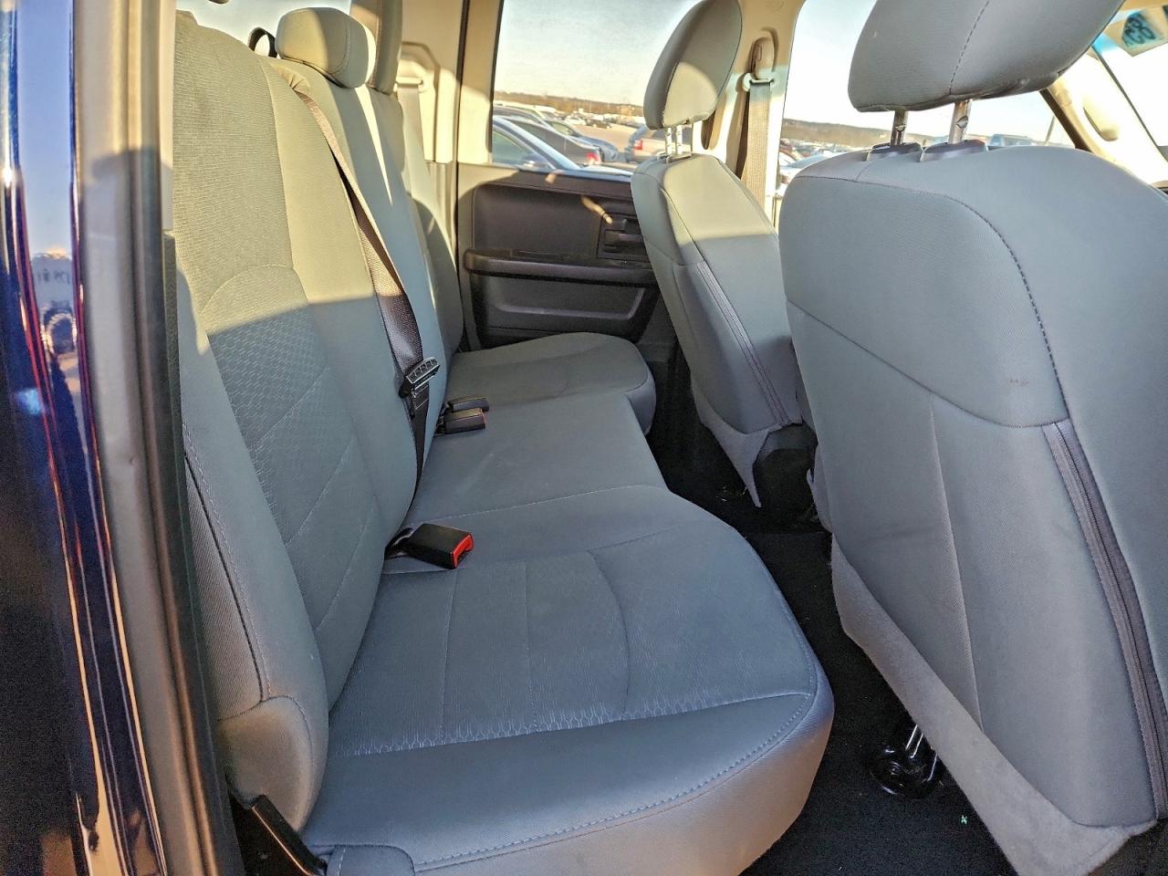 2019 RAM 1500 CLASSIC TRADESMAN photo 19