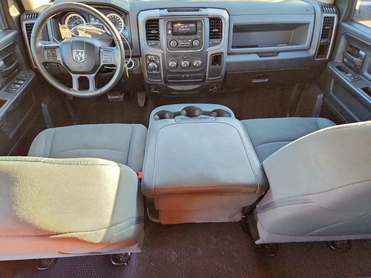 2019 RAM 1500 CLASSIC TRADESMAN photo 15