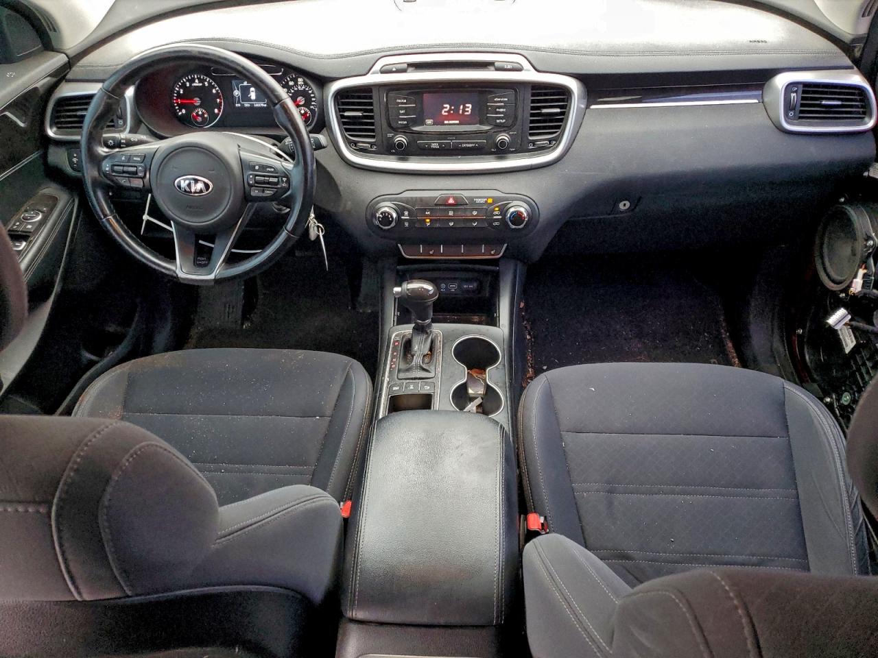 2016 KIA SORENTO LX photo 8