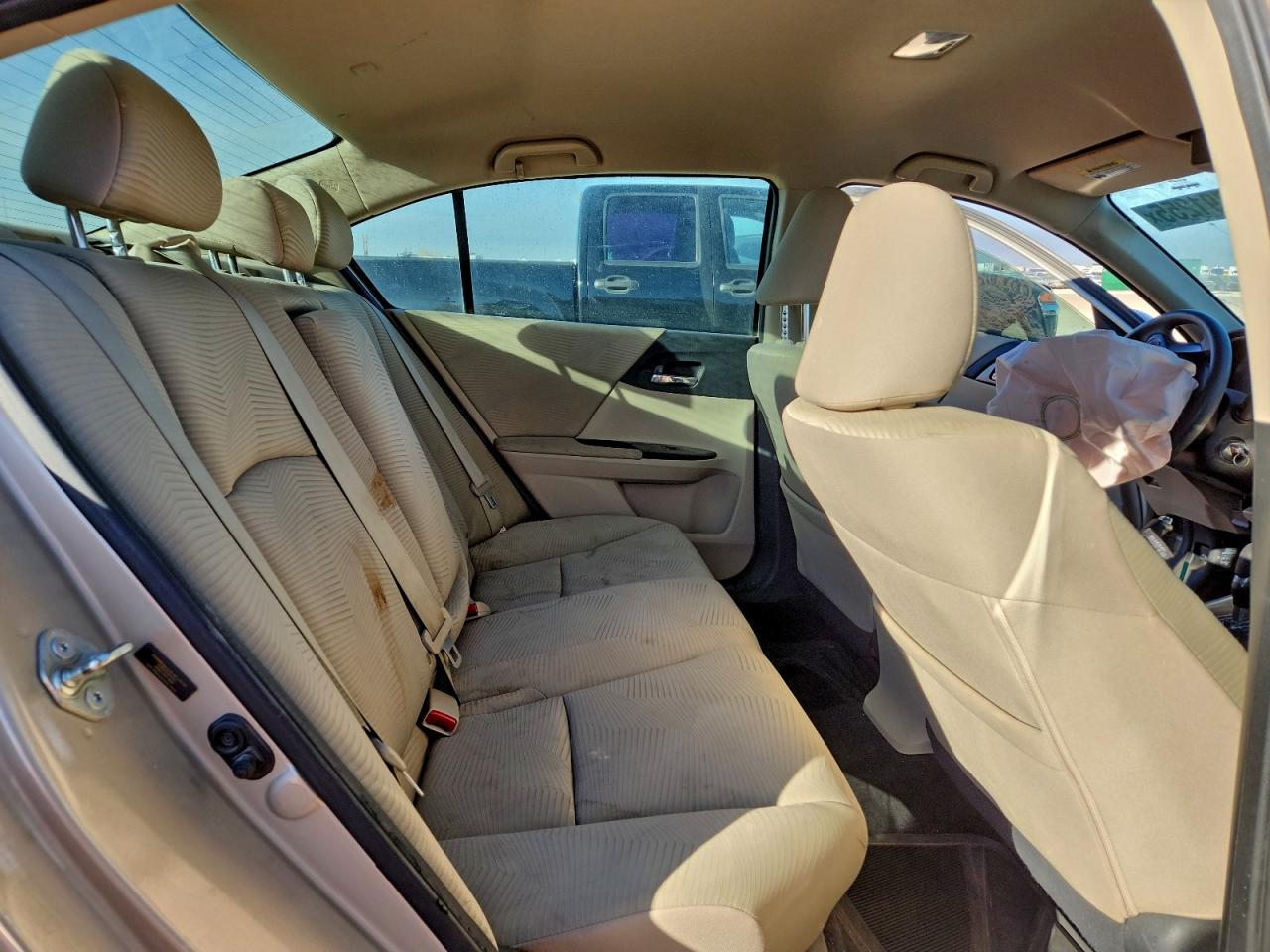 2015 HONDA ACCORD LX photo 19