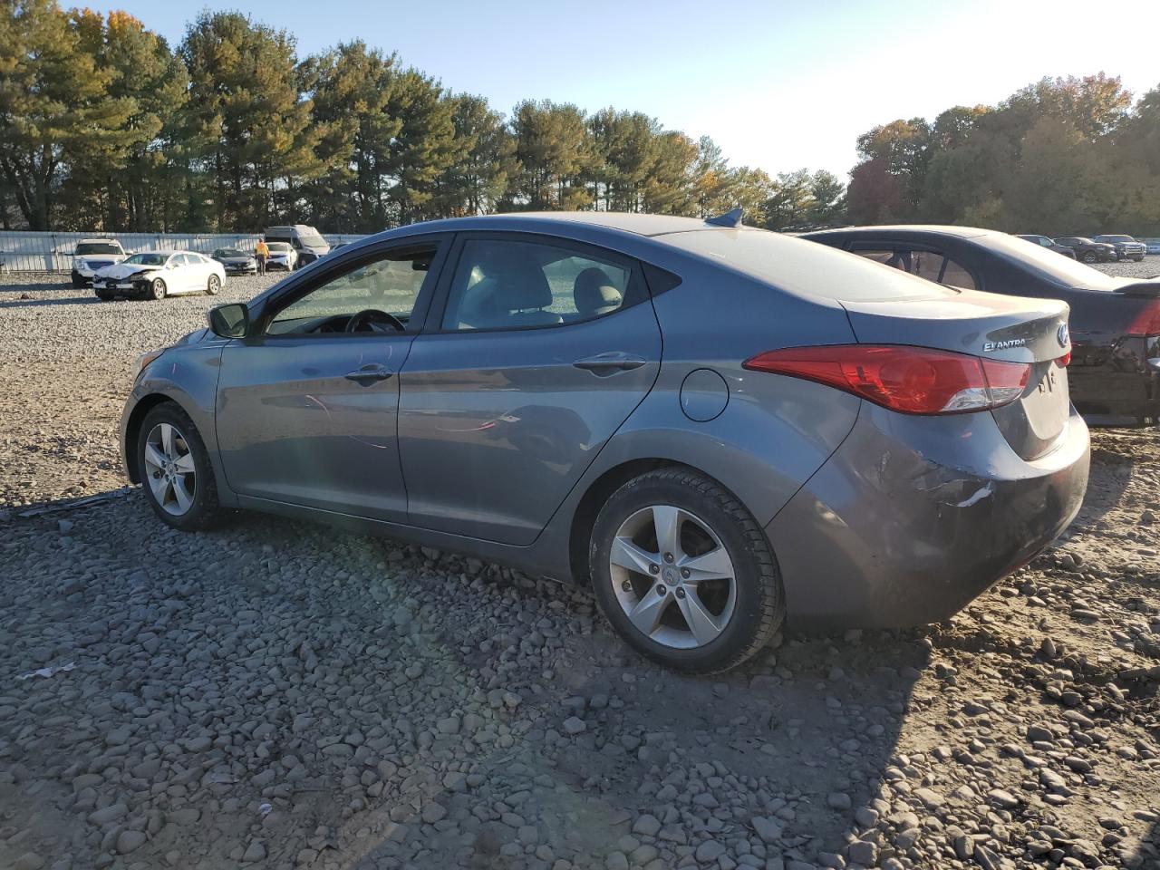 2013 HYUNDAI ELANTRA GLS photo 3