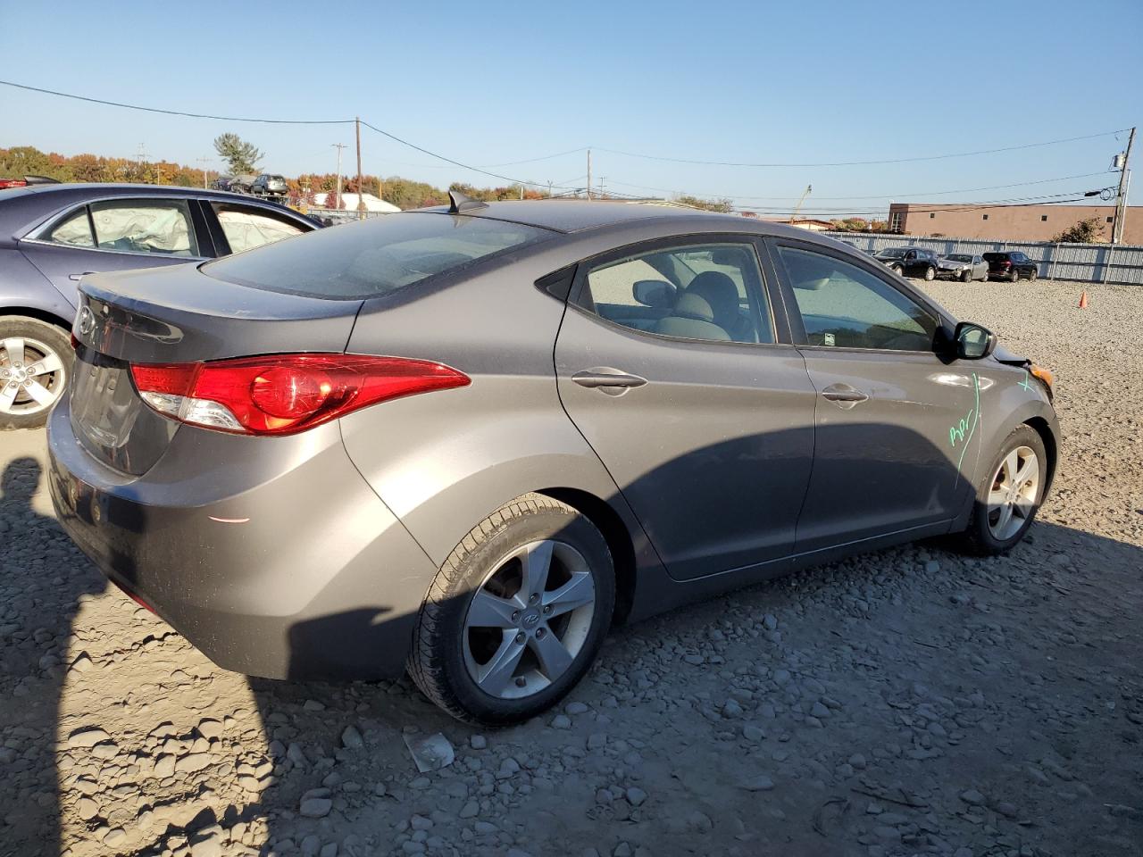 2013 HYUNDAI ELANTRA GLS photo 5