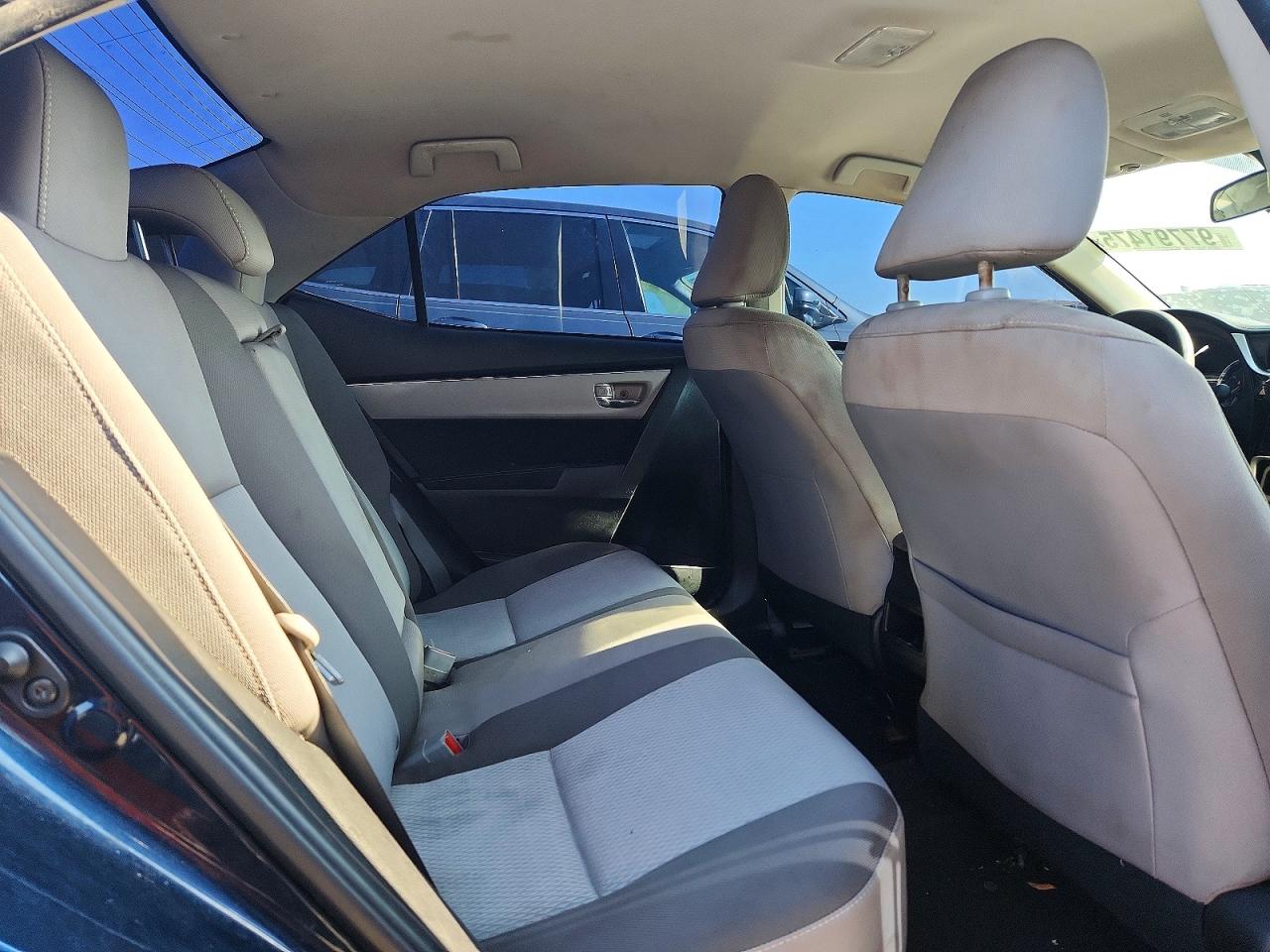 2018 TOYOTA COROLLA L photo 10