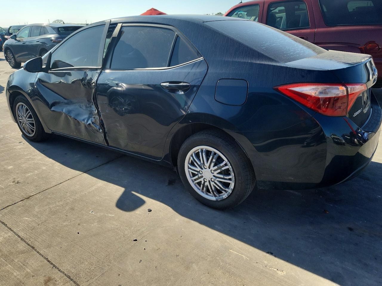 2018 TOYOTA COROLLA L photo 2
