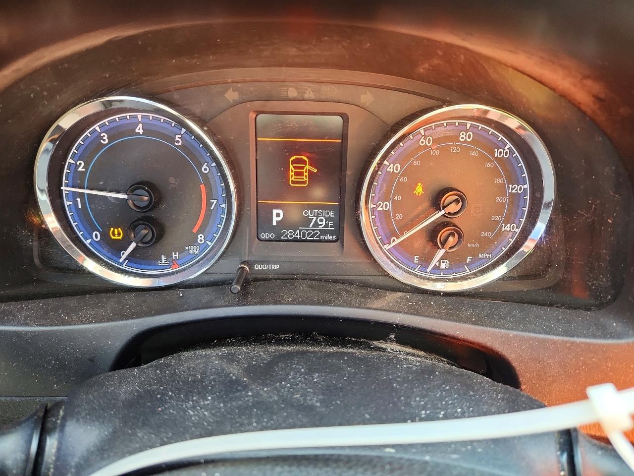 2018 TOYOTA COROLLA L photo 9