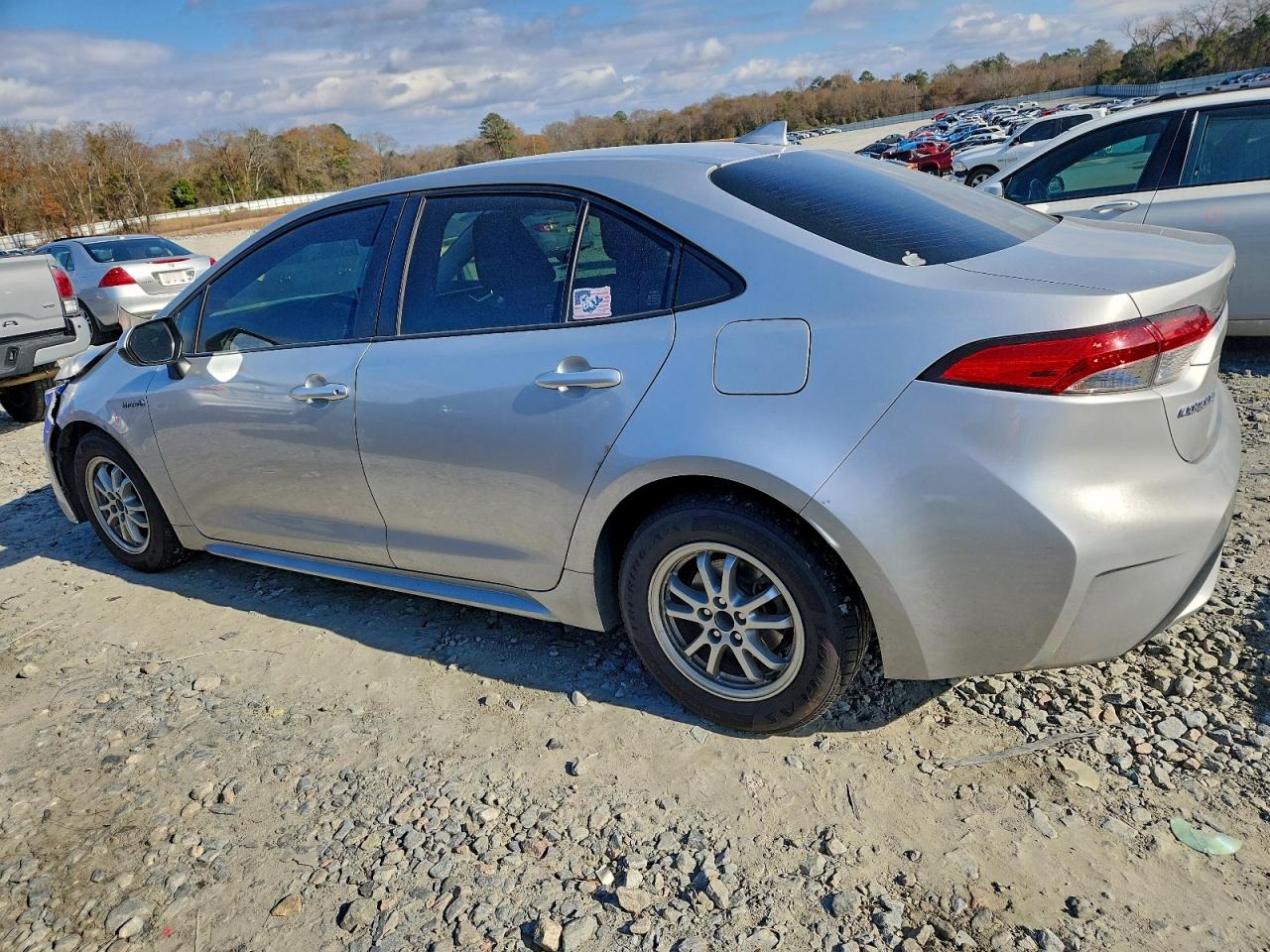 2020 TOYOTA COROLLA LE photo 2