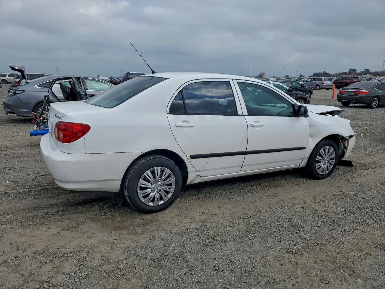 2008 TOYOTA COROLLA CE photo 3