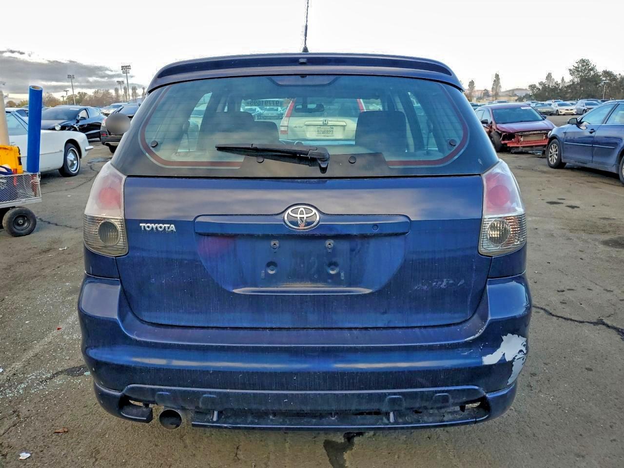 2006 TOYOTA COROLLA MATRIX XR photo 11