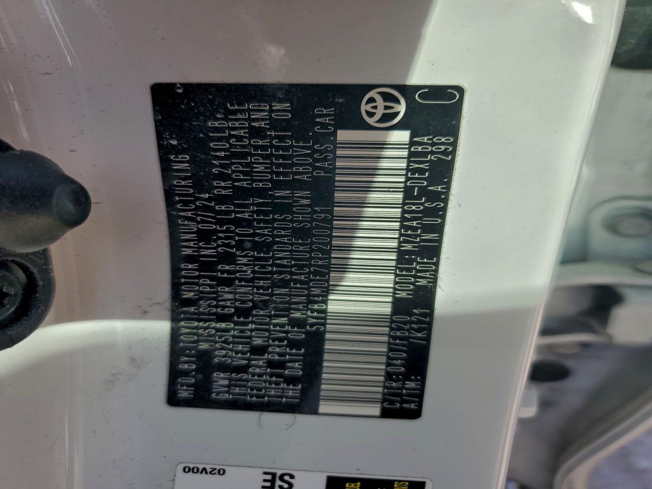 2024 TOYOTA COROLLA LE photo 12