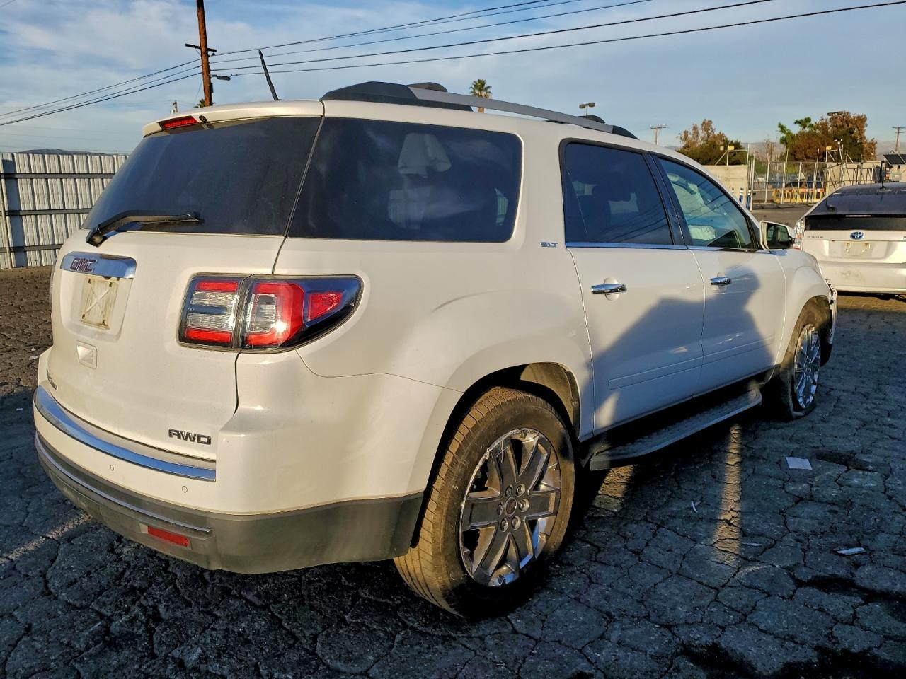 2017 GMC ACADIA LIMITED SLT-2 photo 3