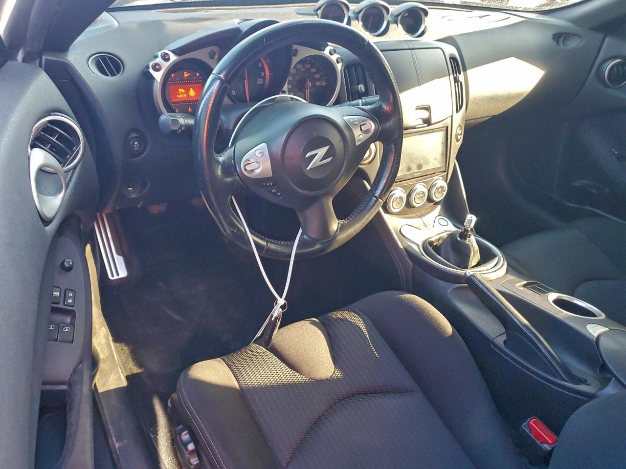 2016 NISSAN 370Z BASE photo 8